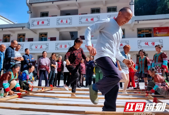 怀化雪峰村收获国家级荣誉 文旅扶贫凸显成效