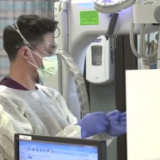 美国平均每40秒就有一人死于新冠肺炎