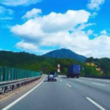 高速公路超员超速等十类违法行为将从严整治