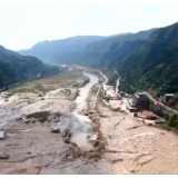 【祖国颂·美丽中国】千里黄河一壶收 壮美瀑布美如画