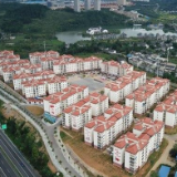 中国脱贫攻坚战全面胜利 开启乡村振兴新征程