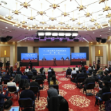 王毅：继续与各国团结合作，为彻底战胜疫情不懈努力