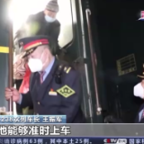 73年穿行在林海雪原！大兴安岭这辆小慢车带来幸福年景