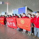 湖北增派第三批医疗队130人支援上海