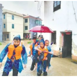 战斗在暴雨中