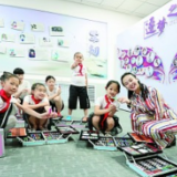 【奋斗者 正青春·一线故事】张超凡：单手撑起公益梦