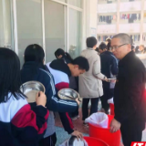 慈利三中：践行“光盘行动”  拒绝“舌尖上的浪费”
