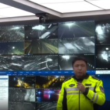 张家界高速交警最高等级勤务迎战低温冰雪天气