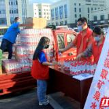 游客做核酸检测时被暖心：张家界是一个温情的城市