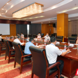 王洪斌主持召开张家界市疫情防控复工复产工作专题会议