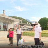 疫情下的张家界导游：公司亏损，她坚持给导游发生活费