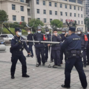 桑植县行政中心反恐防暴安全演练
