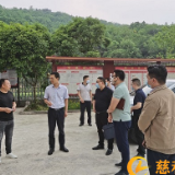 慈利县领导深入高桥镇调研村级集体经济发展情况