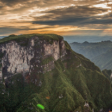 办好旅发会︱七星山千张免票赠给“武陵山居图”写生客