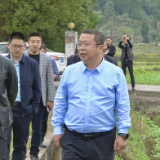 侯铁夫调研农业农村工作