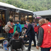 张家界环保客运用暖心服务塑造良好窗口形象，获游客好评