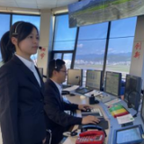 暖心！张家界机场为高考生再次开启“空中静音”模式