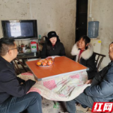 岁未寒冬送关怀 永定区妇保院节前慰问暖民心