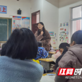 慈利县龙潭河镇中学：“同课异构”打磨青年教师