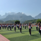 传承国粹强体魄——永定区机场小学举行第二届武术操比赛