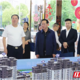 张家界：陈建新一行到商会、企业调研