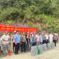 筑牢绿色防线——张家界市永定区沙堤街道成功举办森林防火演练活动