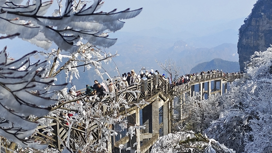 冬游张家界｜天门山景区除夕至初六接待游客18万人