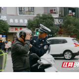 龙山：重拳出击开展摩托车、电动车专项整治行动