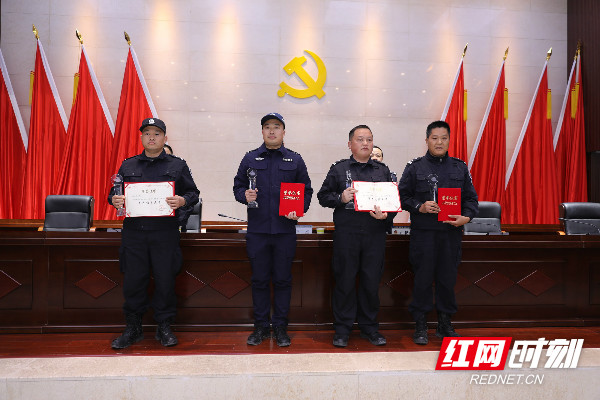 05fb291d64e44e0f8ca438051393f19c.jpg 05fb291d64e44e0f8ca438051393f19c.jpg