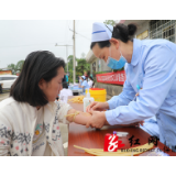 保靖县开展健康扶贫义诊活动