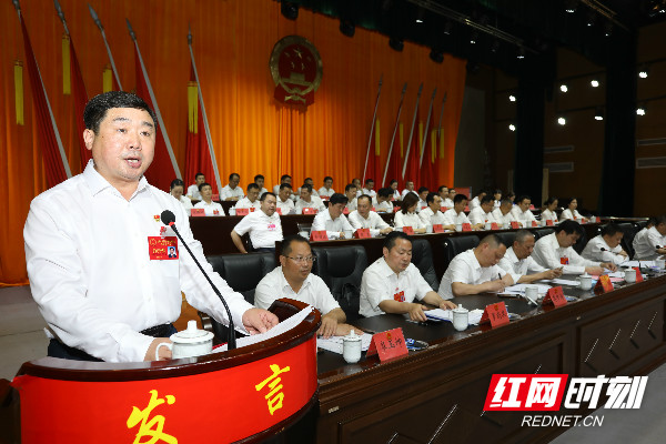 符家盛当选吉首市长 作任职发言(附简历)