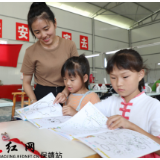 保靖毛沟：留守妇女家门口就业 挣钱带娃务农三不误