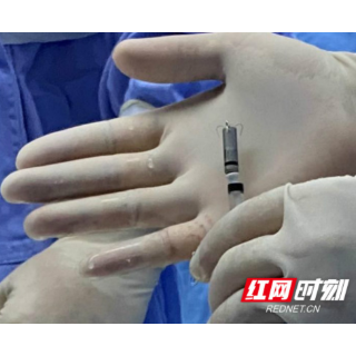 州人民医院成功完成湘西州首例Micra无导线起搏器植入术