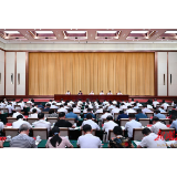 评论｜精心“蹲苗”，选准用好基层干部