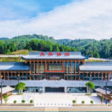 【发现最美铁路】工匠精神铸就最美风景