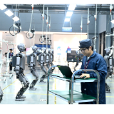 好评中国丨“机器人打工”为中国经济带来什么