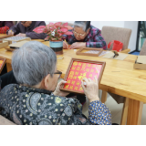 好评中国丨让居家养老从“奢侈期待”到“温情标配”