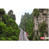 好评中国丨补上消费短板，写好“民生账本”