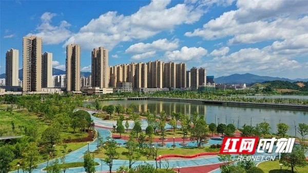 长株潭一体化发展需共享蓝天碧水。.jpg