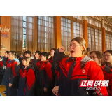 好评中国丨以爱护考，传递社会的温暖与正能量
