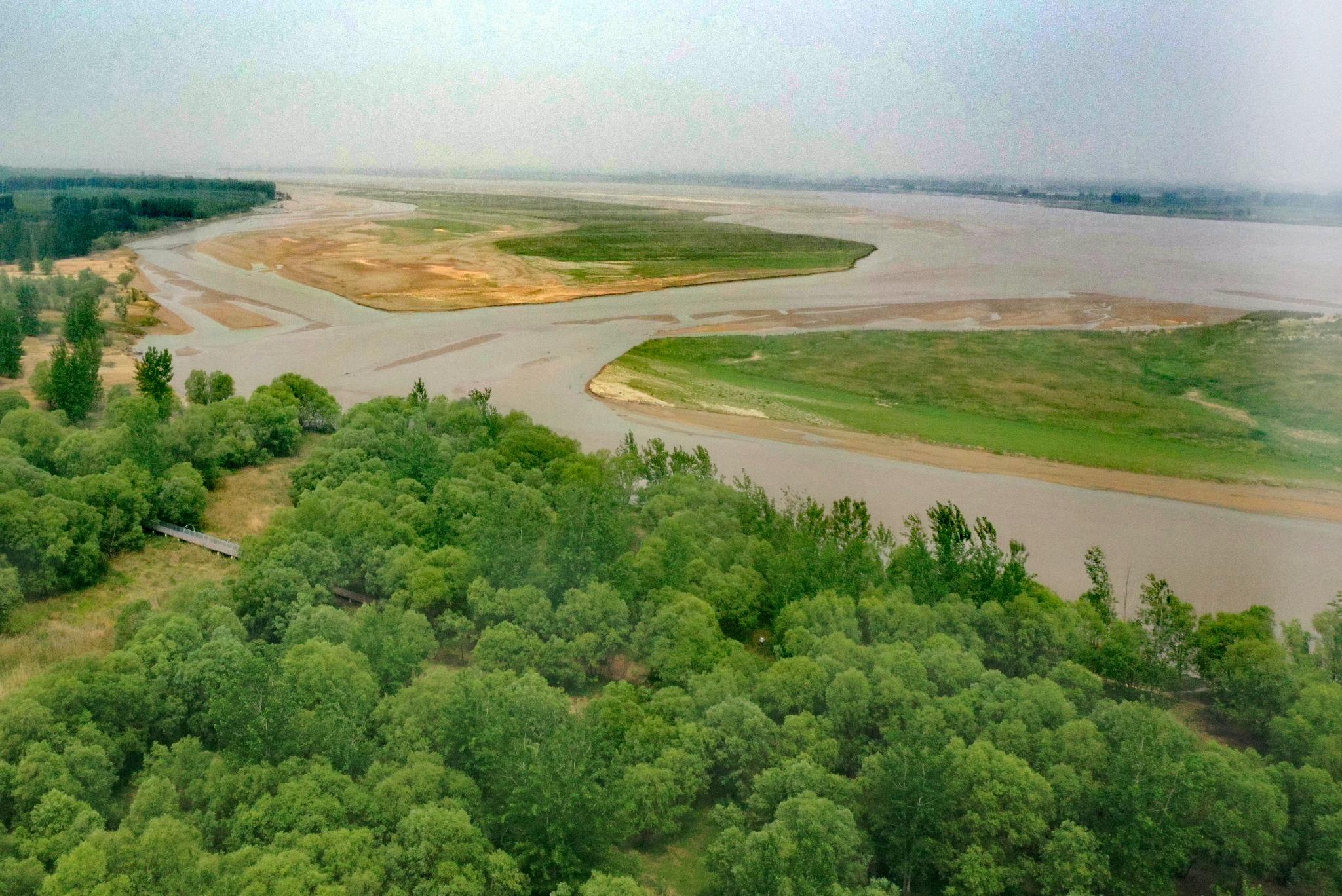 2025年4月27日拍摄的郑州黄河国家湿地公园（无人机照片）。新华社记者 李嘉南 摄.jpg