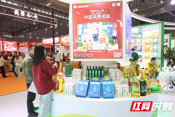 AX6A6216-0.jpg AX6A6216-0.jpg