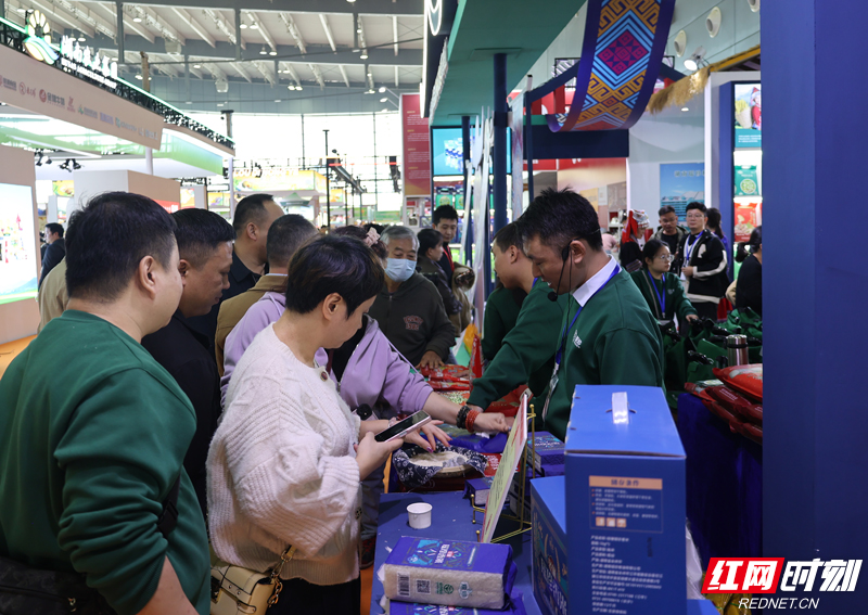 AX6A6377-0.jpg AX6A6377-0.jpg