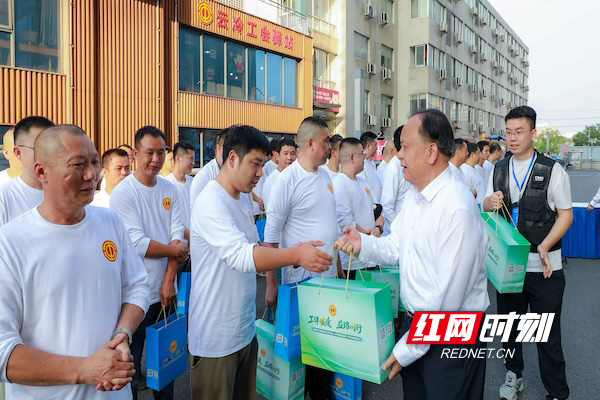 2副本.jpg 2副本.jpg