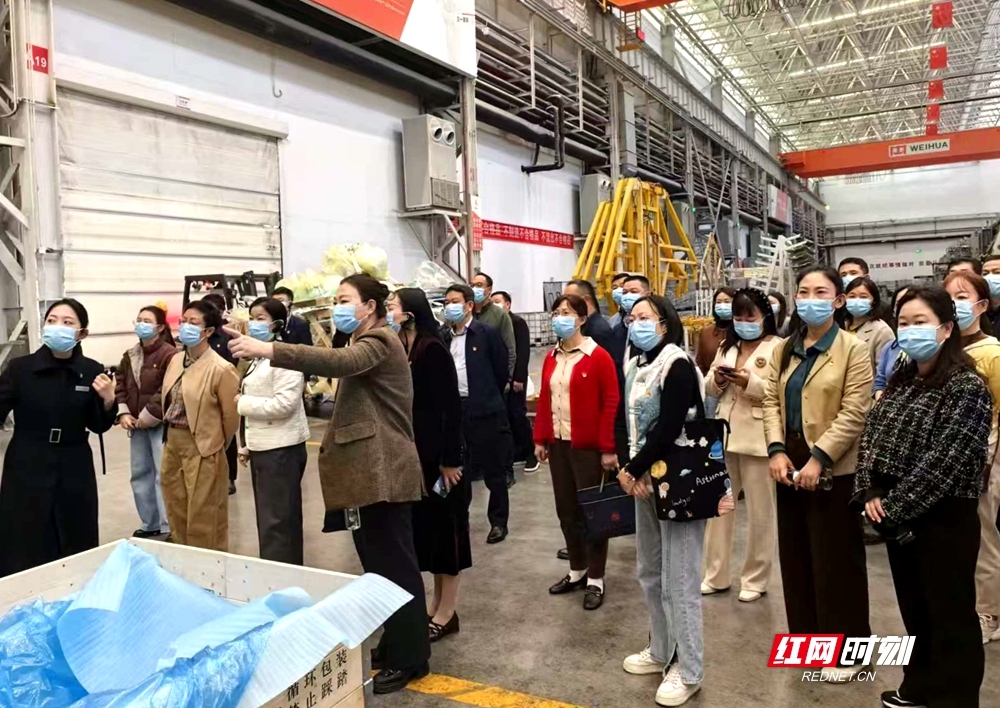 机关党组织书记在韶山三一重基地开展走找想促三听三问活动.jpg 机关党组织书记在韶山三一重基地开展走找想促三听三问活动.jpg