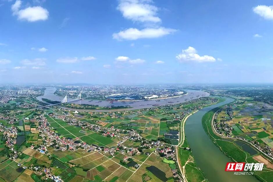 鸟瞰湘潭。.jpg