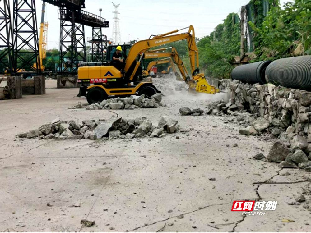 湘潭河西中心港排污升级改造项目施工.png 湘潭河西中心港排污升级改造项目施工.png