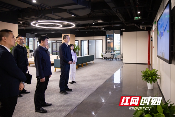 微信图片_20251112075000_548_342.jpg 微信图片_20251112075000_548_342.jpg