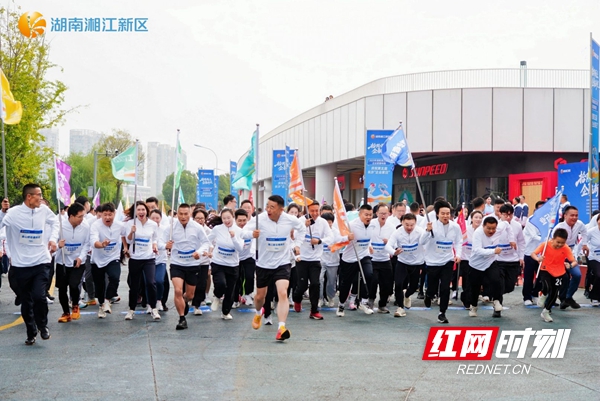 运动会2.jpg 运动会2.jpg