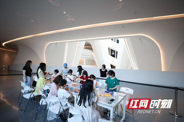 艺术家工坊现场 (2).JPG